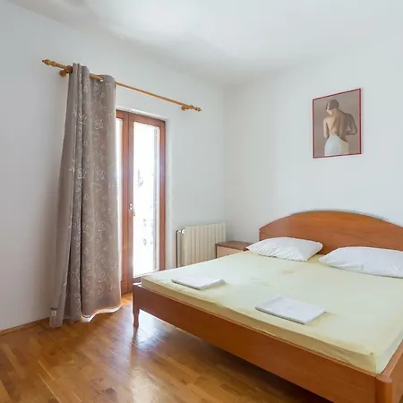 아파트 In Insel Brac 5943 볼